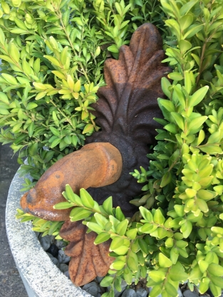 Wasserspeier für Wandbrunnen, Rosette + Doppelblatt, Gusseisen - Rust